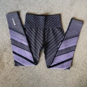 ECHT Women's Leggings in Purple and Black Stripes